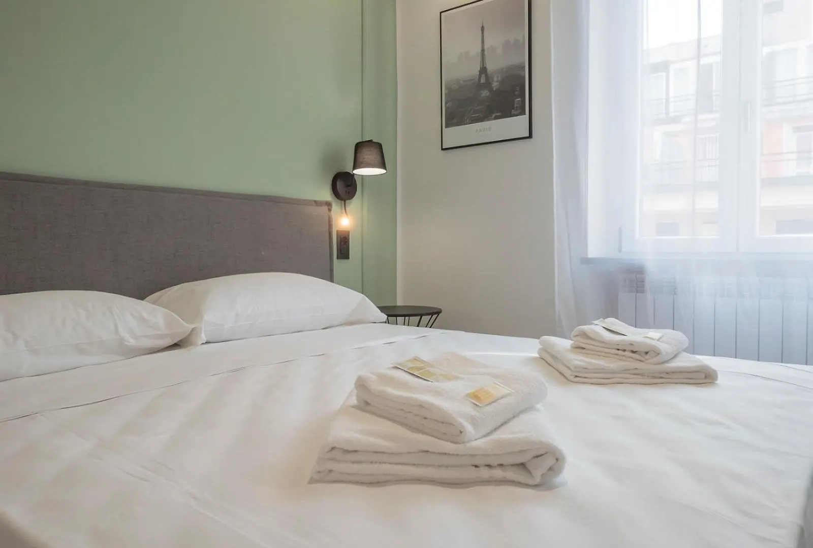 Youhosty - Modern Portello Apartment Milaan