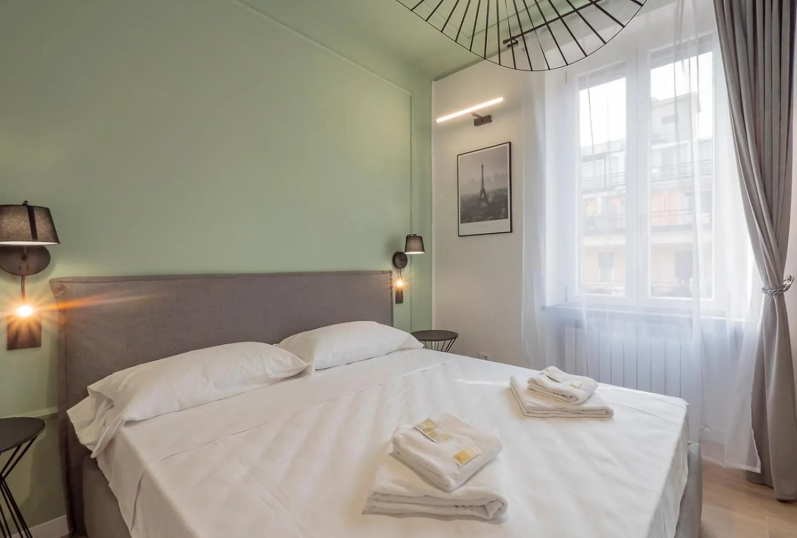 Youhosty - Modern Portello Apartment Milan 0*,
